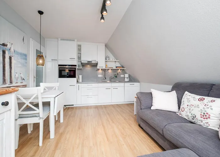 Apartment Haus Schmoekel, App Moewe Timmendorfer Strand